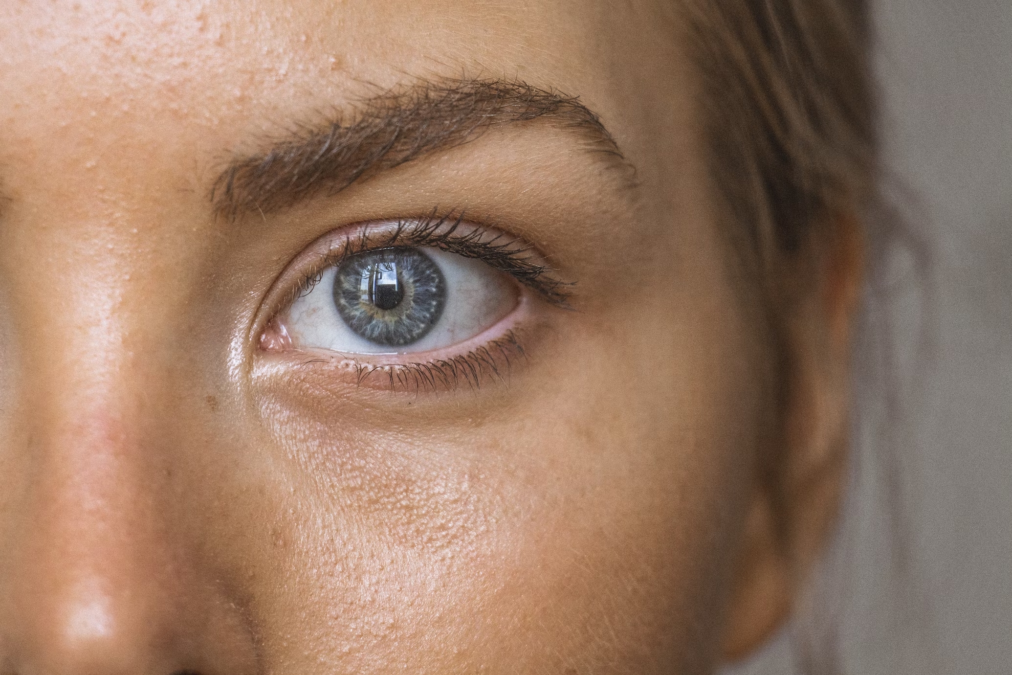 6 Reasons Why Your Skin Looks Dull And Tired When You Wake Up