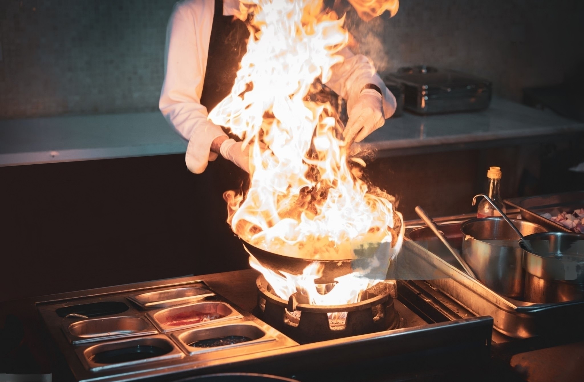 The Role of the Hibachi Chef: Skills and Showmanship